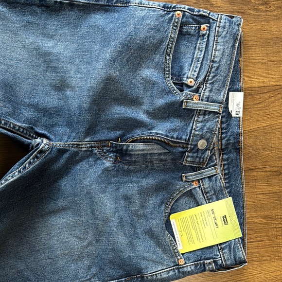 Levi's Men's Blue Jeans - Picture 1 of 2